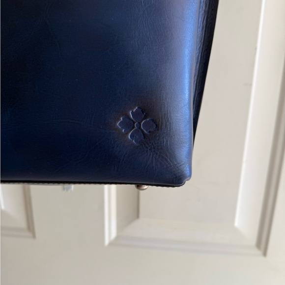 New Adeline Elegant Navy Blue & Silver Embossed Tote Bag Beautiful with Tassel - Picture 5 of 12